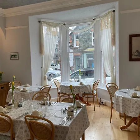 Rivendell Bed & Breakfast 4*